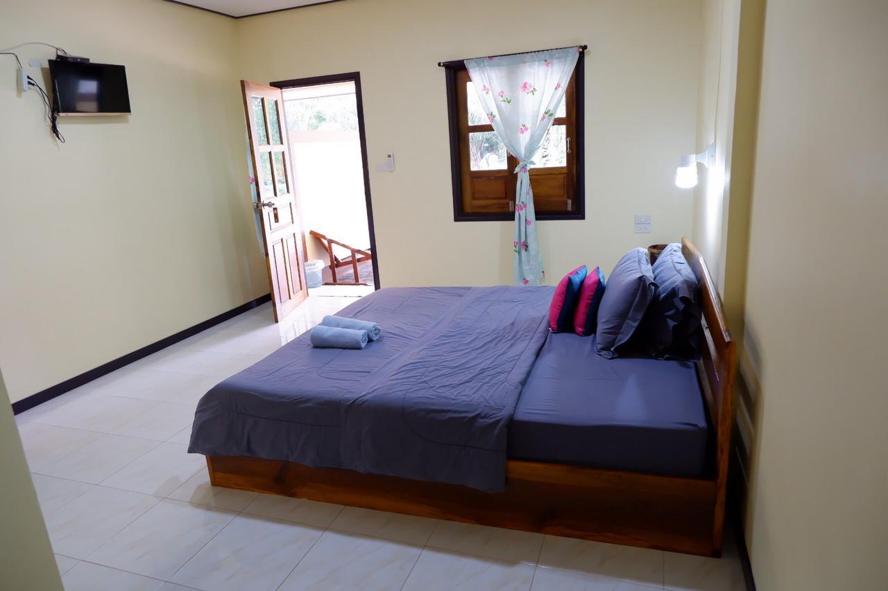 Baansuan Resort Don Sak Bagian luar foto