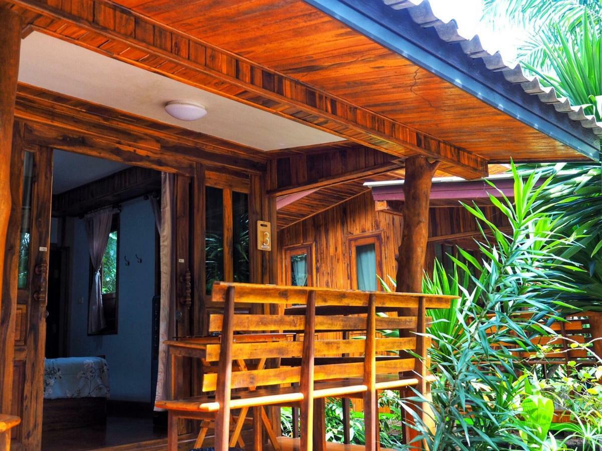 Baansuan Resort Don Sak Bagian luar foto