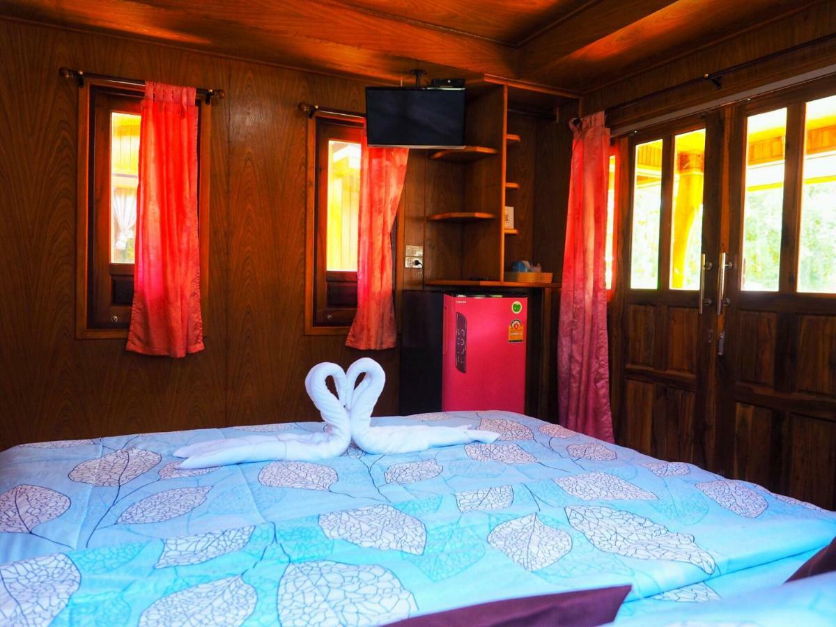 Baansuan Resort Don Sak Bagian luar foto