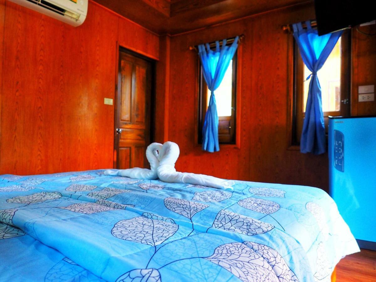 Baansuan Resort Don Sak Bagian luar foto