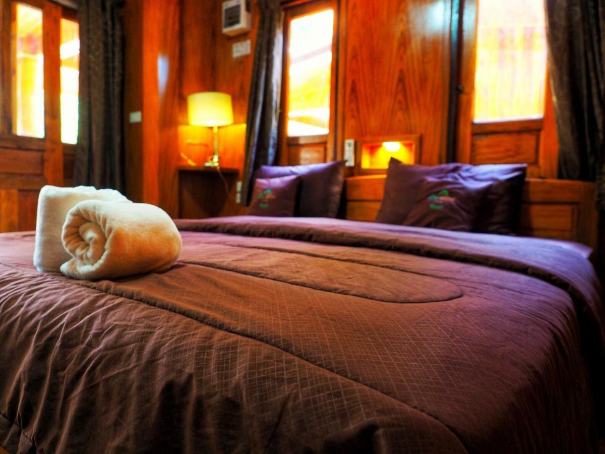 Baansuan Resort Don Sak Bagian luar foto